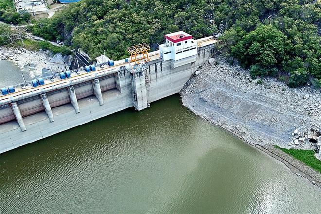 No llueve como esperaban y falta agua en presas del País