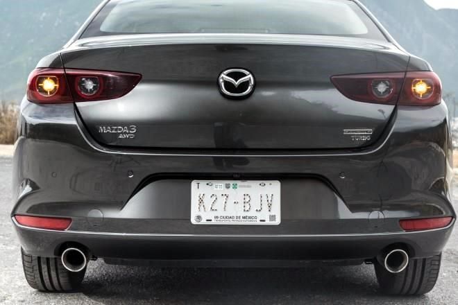 Al Volante: Mazda 3 Signature, alto nivel