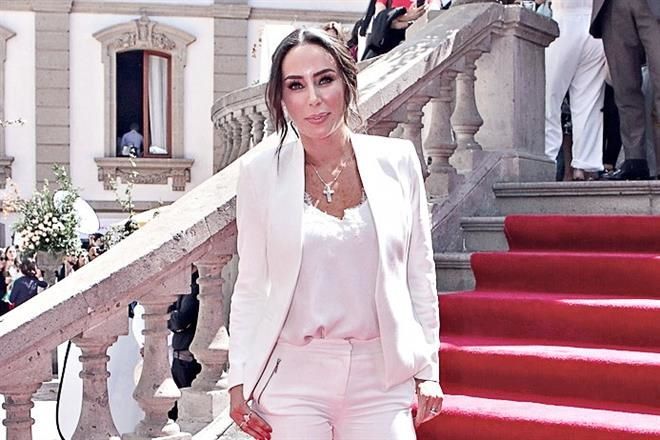 Acusan de fraude a Inés Gómez Mont