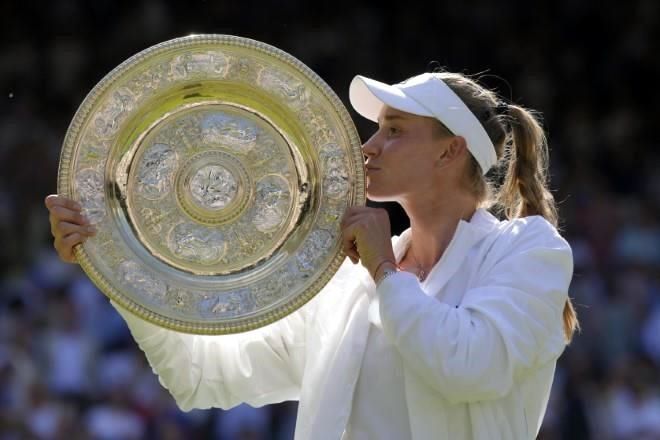 Es Elena Rybakina la nueva reinade Wimbledon
