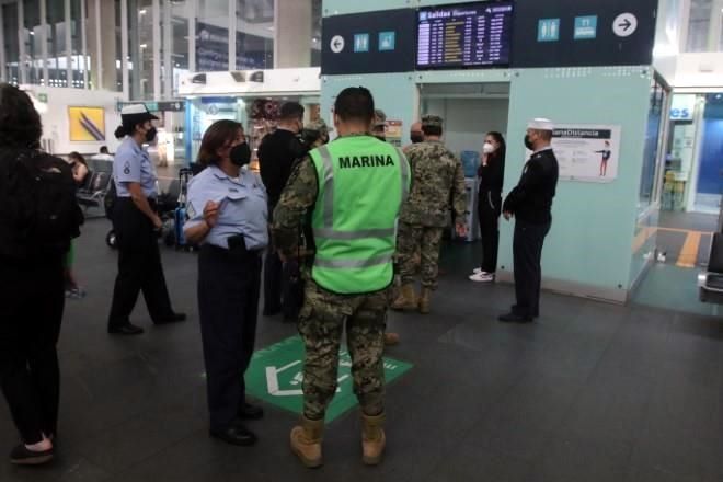 Los retos del vicealmirante Velázquez en el AICM