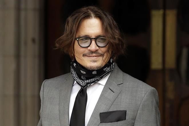 Compone Johnny Depp una canción contra Amber Heard