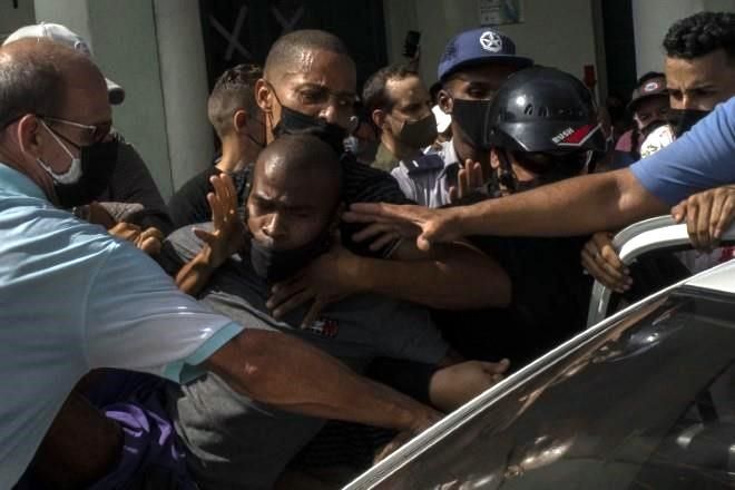 Represión a protestas en Cuba generó crisis de DH.- HRW