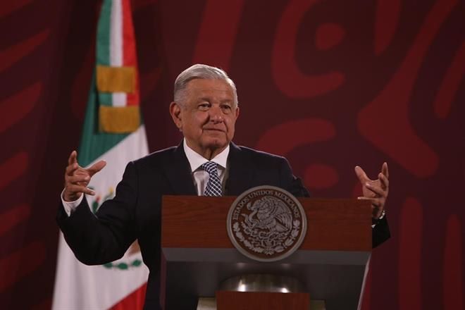Dice AMLO que Biden aceptó ampliar visas temporales