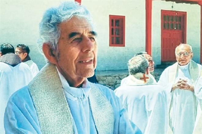 La última misión: Entregan jesuitas su vida
