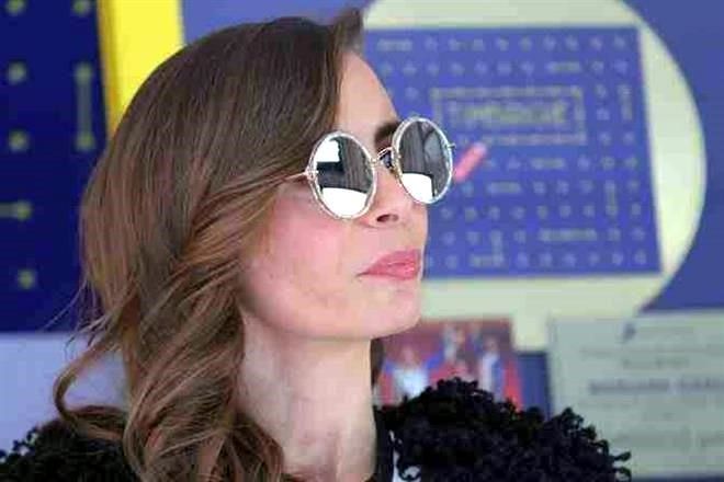 Sasha Sokol exige disculpa de Luis de Llano e indemnización