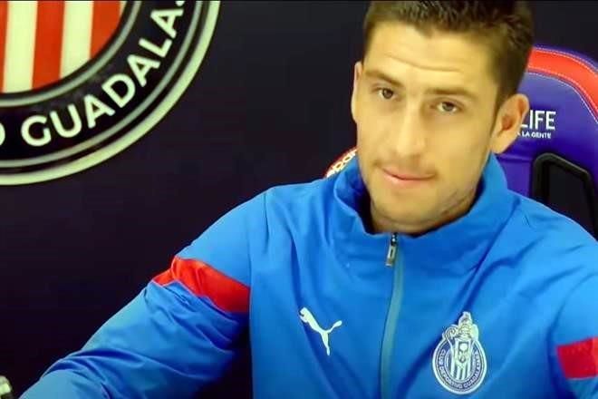 Urge la victoria a Chivas… y demorará debut de Ormeño