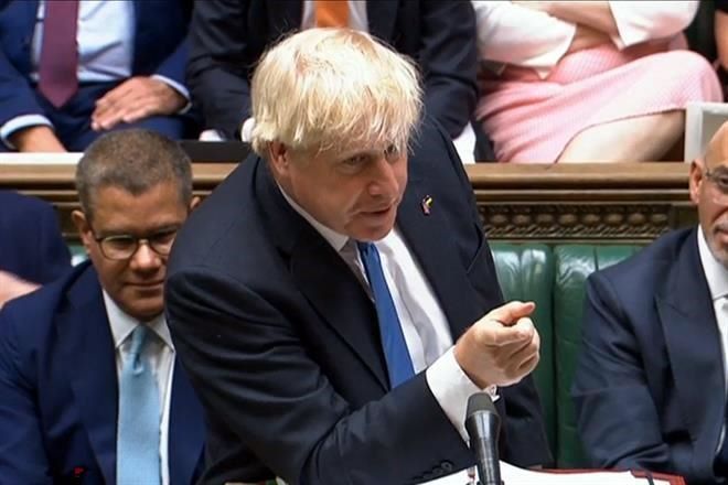 ‘Hasta la vista, baby’, dice Johnson al dejar el Parlamento
