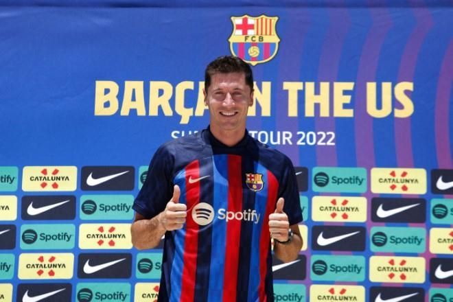 Llega Lewandowski con hambre de goles al Barsa