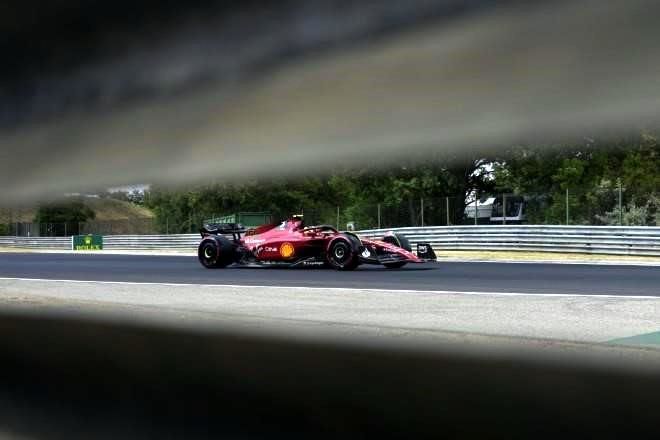 Fuerte inicio de Sainz en el GP de Hungría