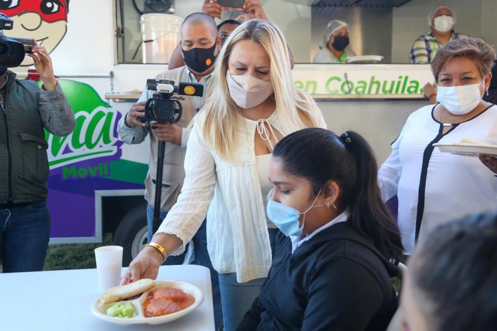 BRINDA DIF COAHUILA 10 MILLONES DE DESAYUNOS ESCOLARES: MARCELA GORGÓN