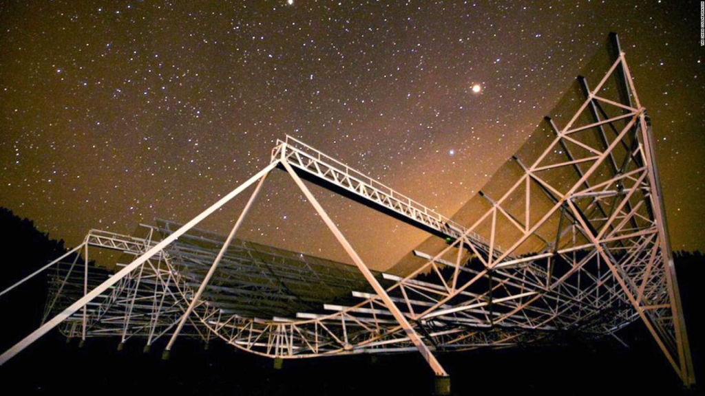 Detectan una misteriosa ráfaga de radio con un patrón similar al latido del corazón