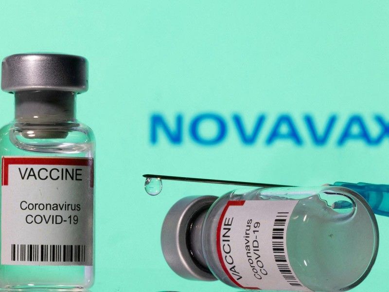 Novavax espera que su vacuna contra Ómicron quede lista a finales de año