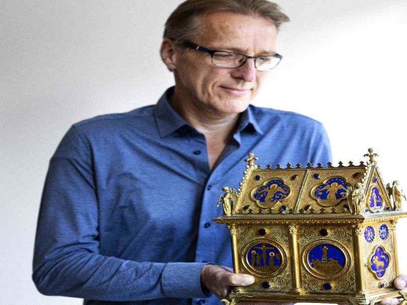 El ‘Indiana Jones del arte’ recupera la reliquia robada en la que habría sido depositada la sangre de Jesús