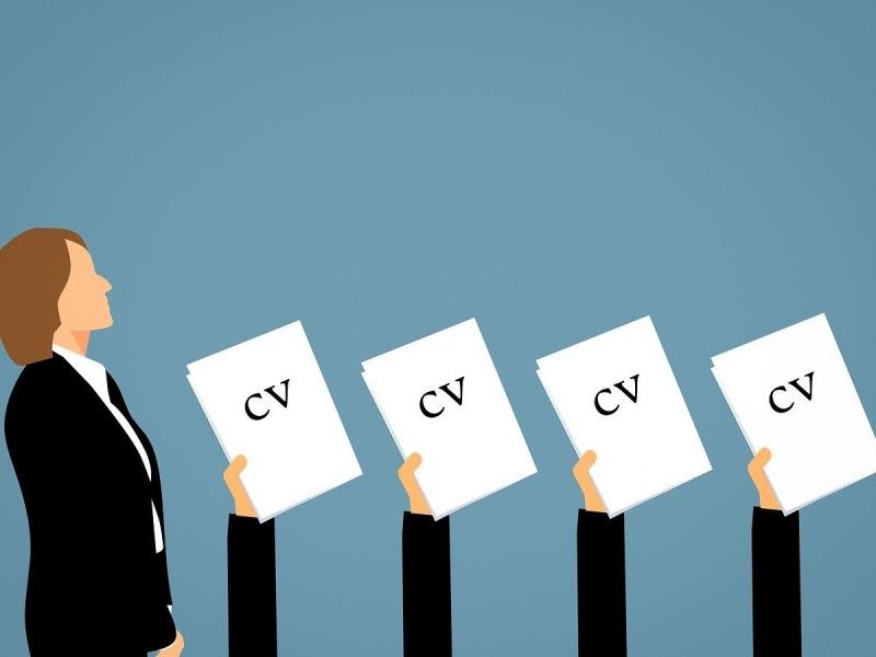 ¿Buscas trabajo?: Checa estos tips para tener un CV impecable