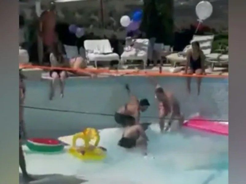 ‘Pool party’ acaba en tragedia: se abre socavón bajo la alberca y succiona a invitado