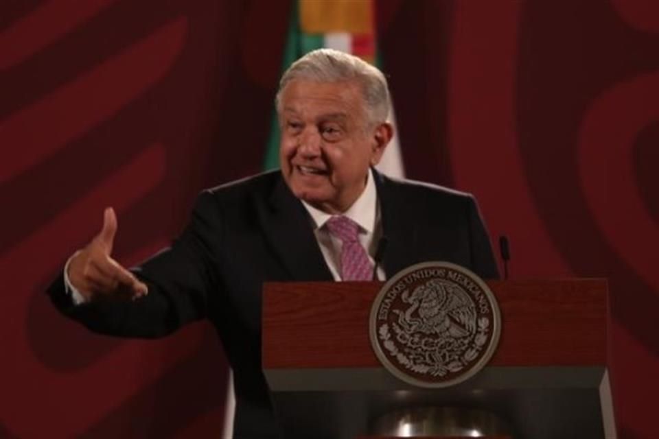 Reinician Tren pese a amparos; AMLO dice que no hay desacato￼