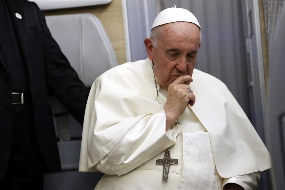 Afirma Papa que bajará el ritmo; no descarta renunciar