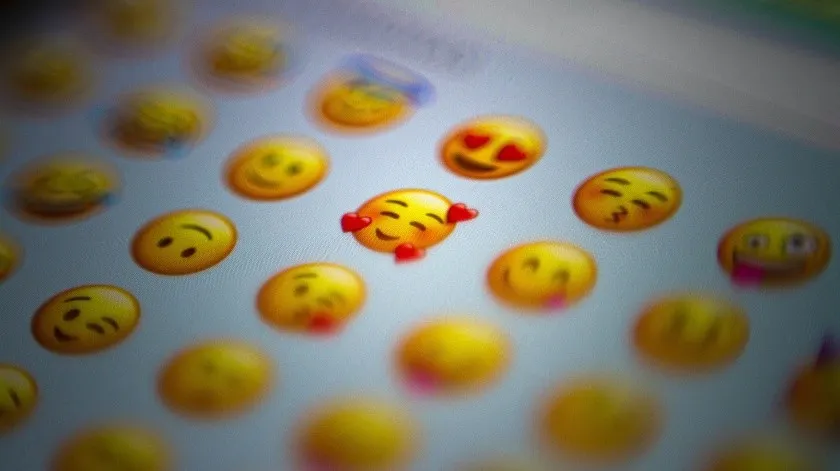 Se podrá usar cualquier emoji para reaccionar en los mensajes de WhatsApp