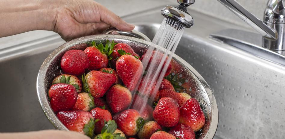 Qué pasa si comes fresas sin desinfectar