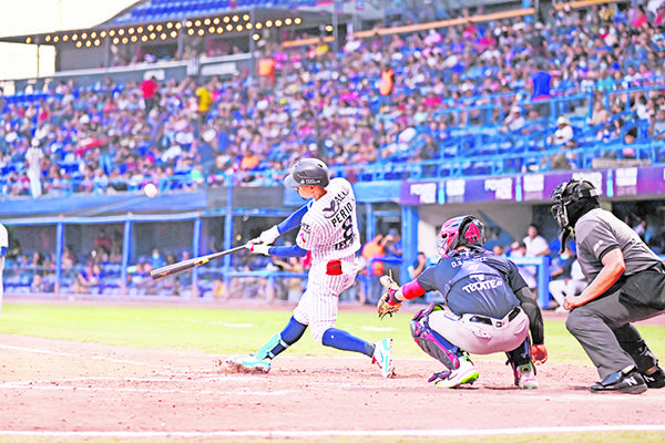 Llega Acereros a ocho victorias en fila