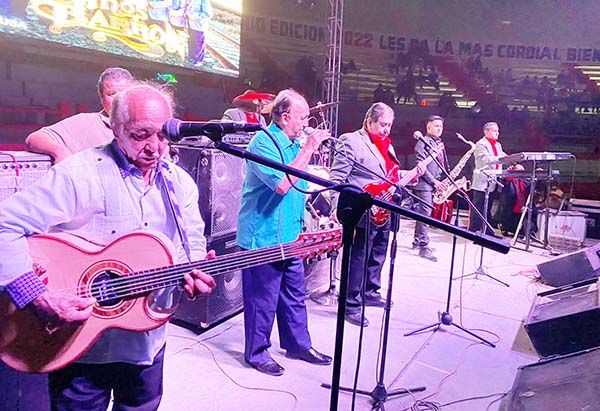 Llegan a San Buena los Hermanos Barrón