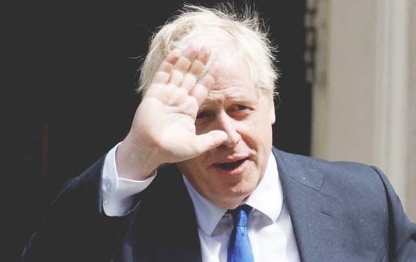 Boris Johnson renuncia como primer ministro británico