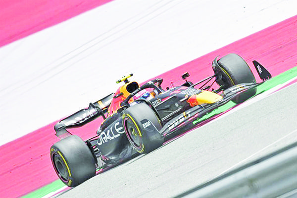 Checo Pérez termina quinto la Sprint Race en Austria