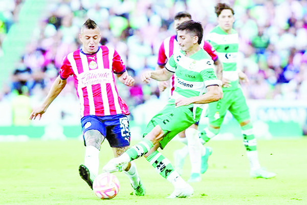Chivas empata 1-1 ante Santos y liga tres partidos sin ganar