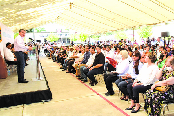 Da Gobernador certeza patrimonial en la Región