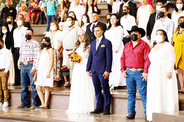 Dan el ¡Sí! 47 parejas en las Bodas Comunitarias