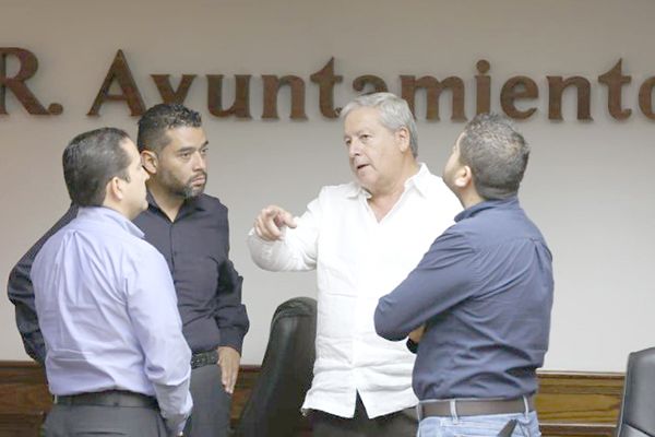Busca Fraustro mejorar servicio de transporte