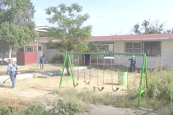 Invierten 2 millones en rehabilitar 50 planteles