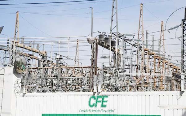 Se quedan colonias sin energía eléctrica