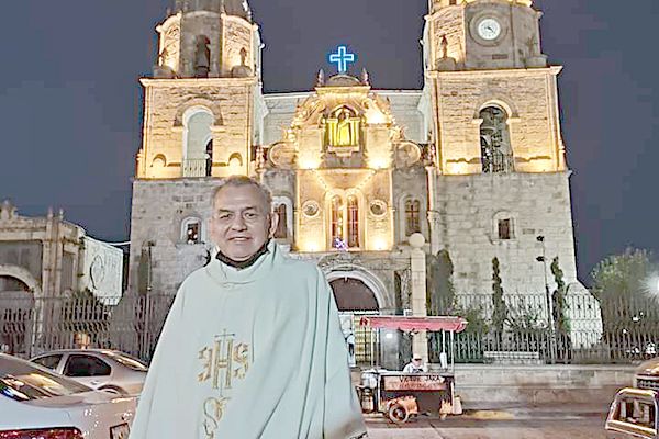 Fallece por infarto párroco de Múzquiz