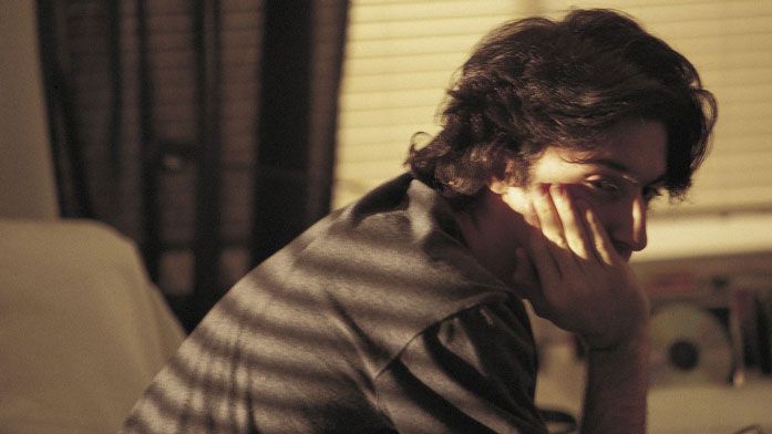Las personas que están contemplando el suicidio podrían mostrar algunos signos tempranos. Estas son las señales de alerta