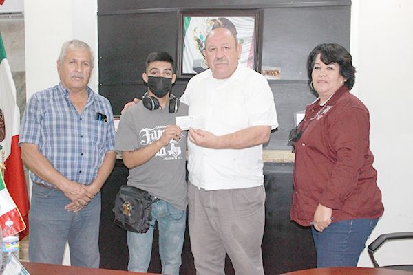 Apoya Alcalde a deportistas
