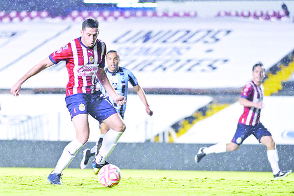 Chivas sigue sin levantar en el Apertura 2022 y dejó escapar su primer triunfo