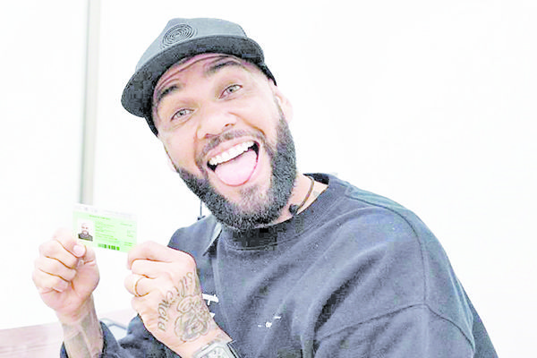 Ya es Dani Alves residente oficial de México
