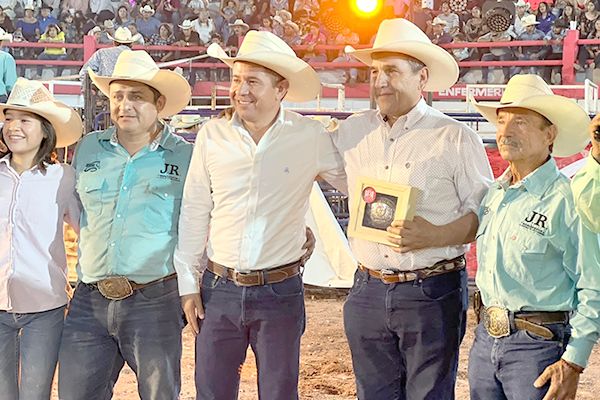 Espectacular cierre de fiestas en San Buena