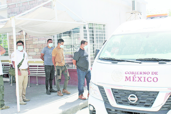 Se amotinan migrantes en instalaciones de INM