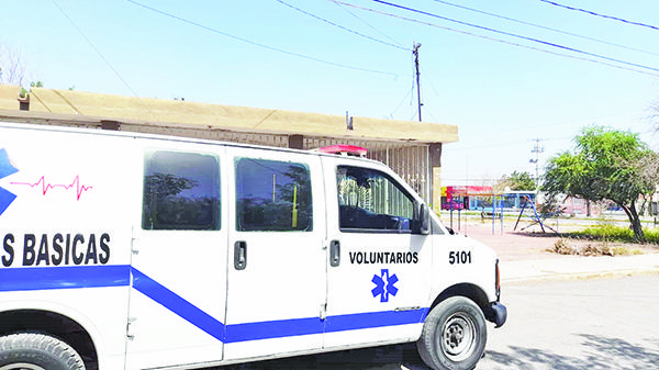 Separa a esposo e hijo y resulta herida