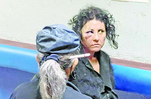 Karla regresa a una celda
