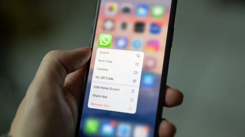 Descubre cómo pixelar una foto en WhatsApp antes de enviarla