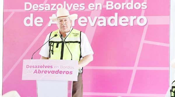 Avanza desazolve en comunidades rurales