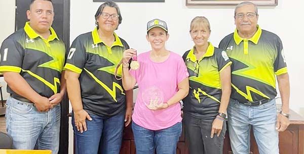 Pactan INEDEC y cuerpo de softbol