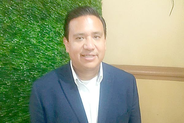 Plantea líder de IP privatizar al SIMAS