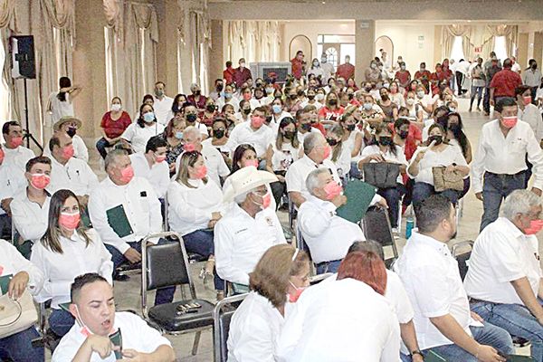 Aceita el PRI la maquinaria