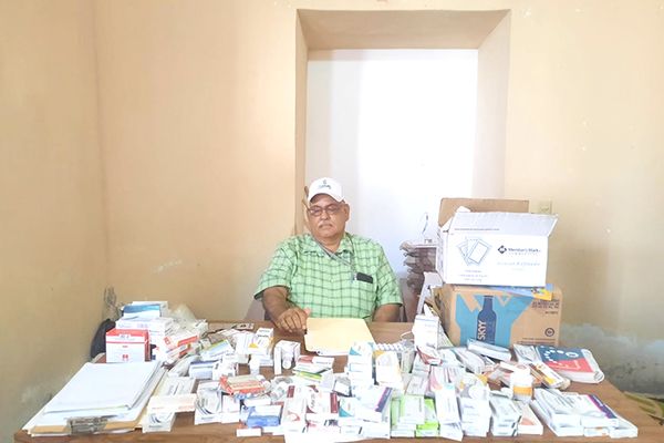 Envía Beto Villarreal medicinas a ejidos