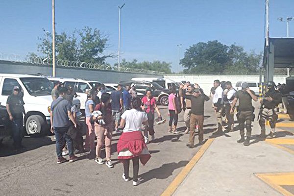 Asegura SEDENA a 150 migrantes